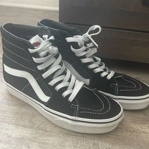 VANS Sk8-Hi Tapered Canvas Shoe WOMEN’S SZ 9, MEN’s SZ 7.5